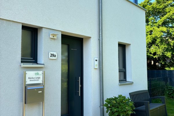 Meerbusch-Bild-aussen.jpg
